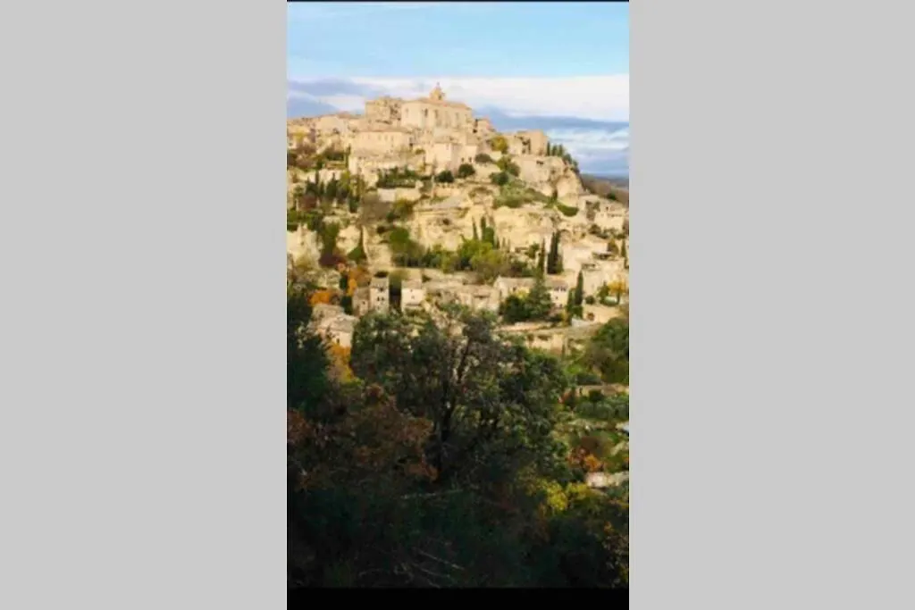 Villa Le Bastidon de L Olivier à Gordes Hébergement de vacances
